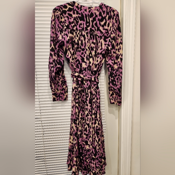 Marks & Spencer Maxi Shirt Dress, Mauve Leopard Print, Size US 8 - Picture 5 of 12